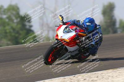 media/Sep-20-2025-TrackDaz (Sat) [[27f0cde673]]/B Group/1120am (Turn 2)/